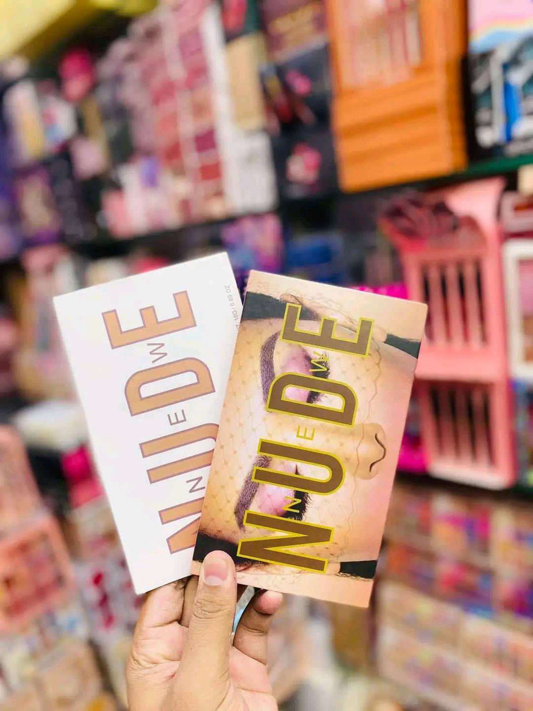 Huda Beauty Nude Eyeshadow Palette