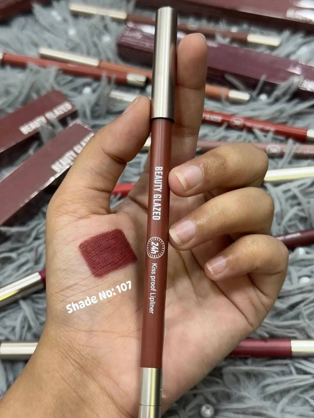 ✨💄 Beauty Glazed Kiss Proof Lipliner – Shade 107 💄✨
