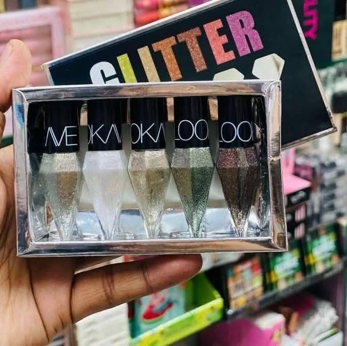 🌟 LOOKAVE DIAMOND SHIMMER LIQUID EYELINER