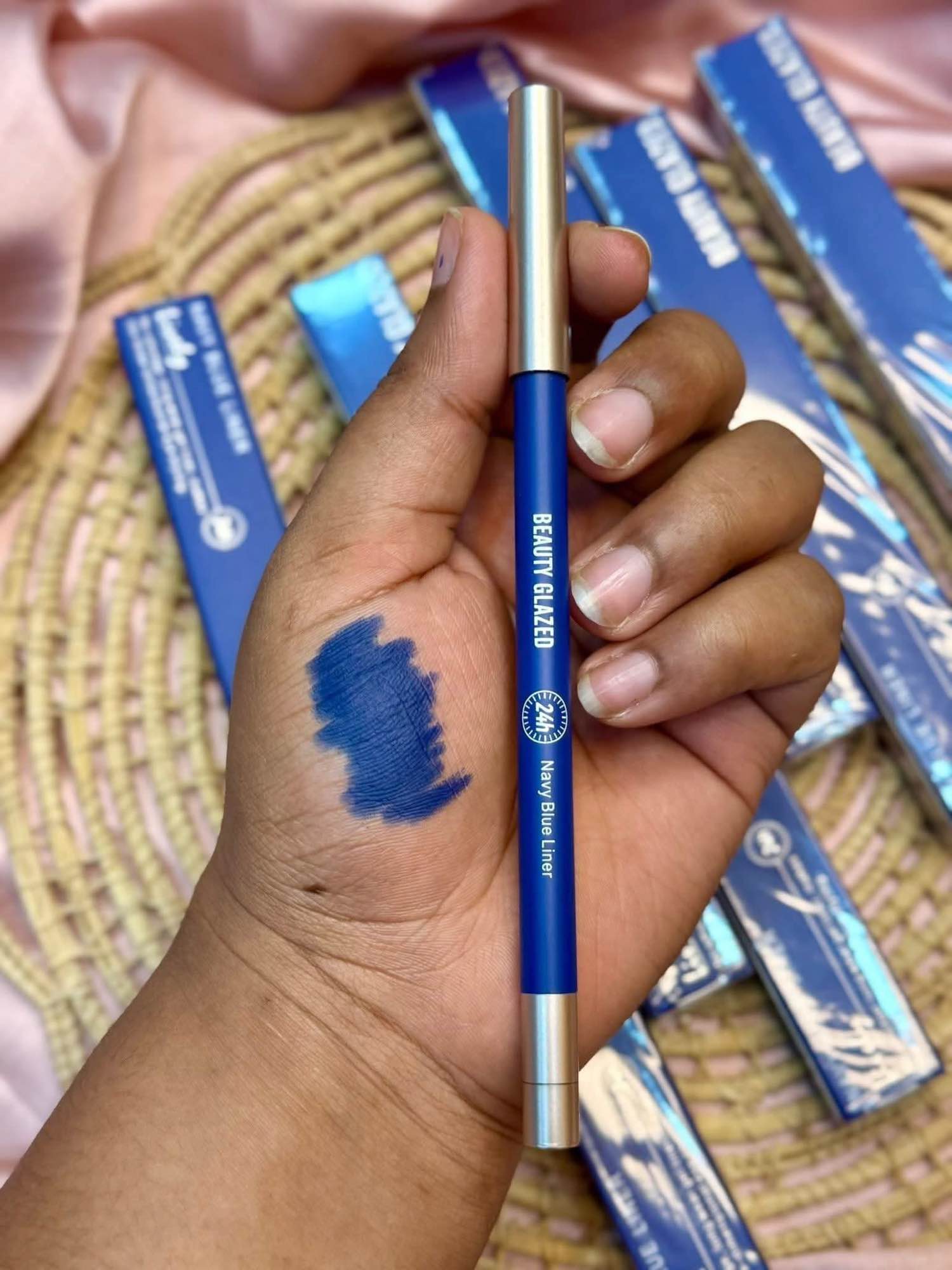 💙 Beauty Glazed Navy Blue Liner 💙